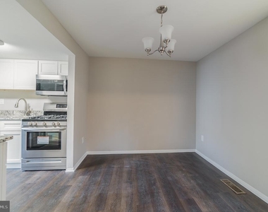 9349 Reader Lane - Photo Thumbnail 2