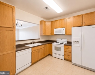 5910 Great Star Drive - Photo Thumbnail 1