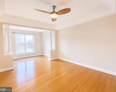 5910 Great Star Drive - Photo Thumbnail 9