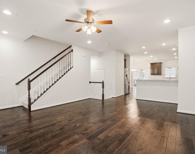 8001 Alchemy Way - Photo Thumbnail 15
