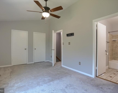 618 Milford Court - Photo Thumbnail 12