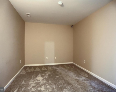 618 Milford Court - Photo Thumbnail 15