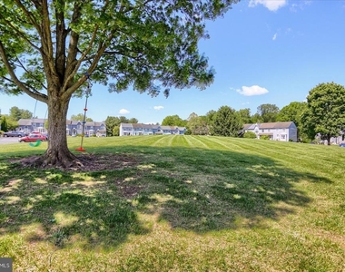 618 Milford Court - Photo Thumbnail 33