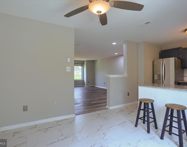 618 Milford Court - Photo Thumbnail 1