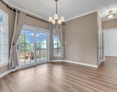 1207 Orlando Rd - Photo Thumbnail 7