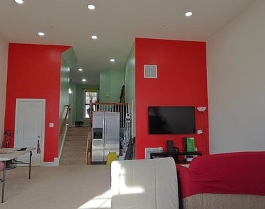 9659 Bothwell Lane - Photo Thumbnail 11