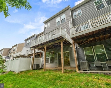 309 Spring Bank Way - Photo Thumbnail 35