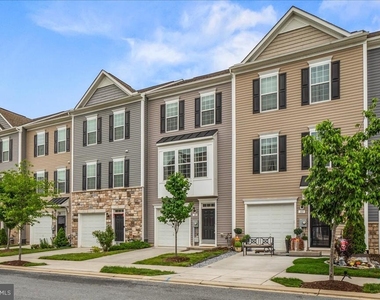 309 Spring Bank Way - Photo Thumbnail 1
