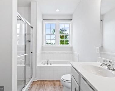 309 Spring Bank Way - Photo Thumbnail 29