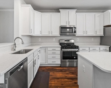 309 Spring Bank Way - Photo Thumbnail 10