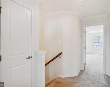 5934 Jefferson Commons Way - Photo Thumbnail 13