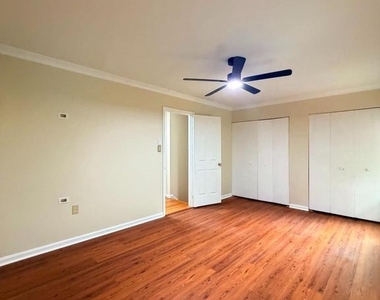 3975 Wintergreen Place - Photo Thumbnail 8