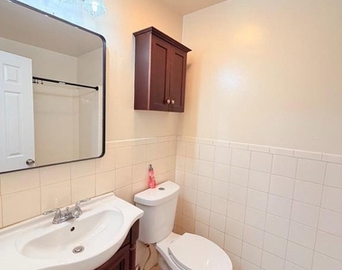 3975 Wintergreen Place - Photo Thumbnail 9