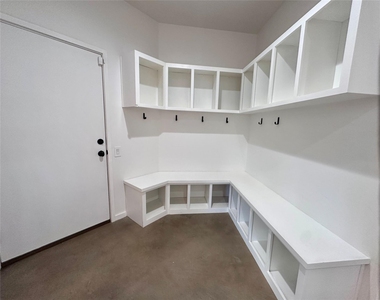 137 Mulberry Ln - Photo Thumbnail 18