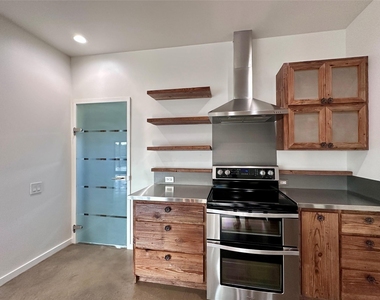 137 Mulberry Ln - Photo Thumbnail 16