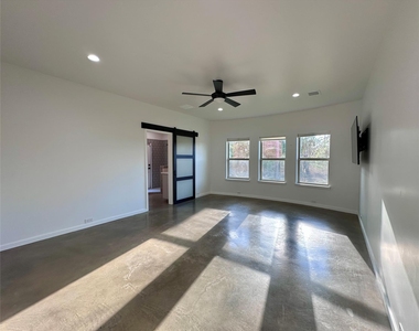 137 Mulberry Ln - Photo Thumbnail 21