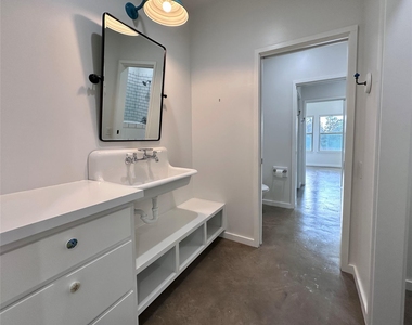 137 Mulberry Ln - Photo Thumbnail 33