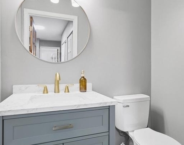 1126 Somerset Lane - Photo Thumbnail 49