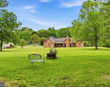 1126 Somerset Lane - Photo Thumbnail 57