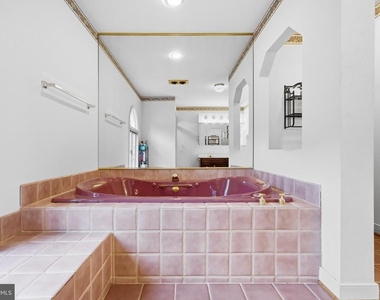1126 Somerset Lane - Photo Thumbnail 34
