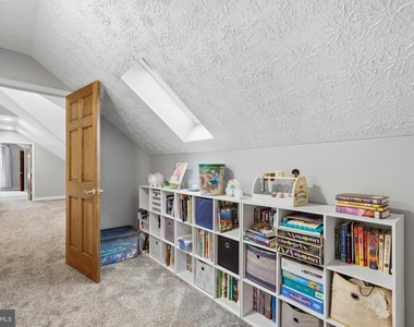 1126 Somerset Lane - Photo Thumbnail 44