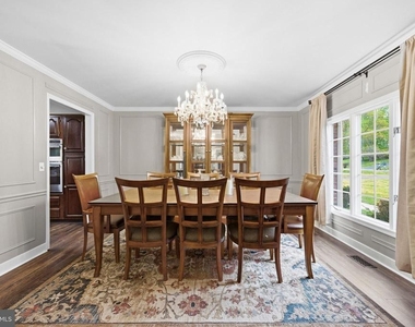 1126 Somerset Lane - Photo Thumbnail 21
