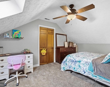 1126 Somerset Lane - Photo Thumbnail 42