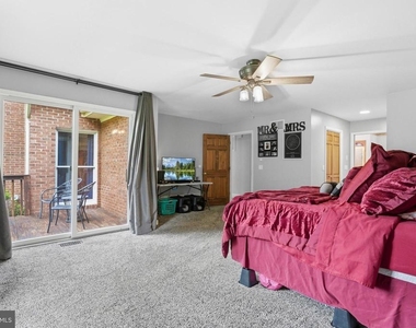 1126 Somerset Lane - Photo Thumbnail 30