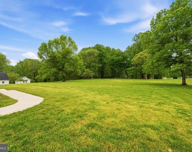 1126 Somerset Lane - Photo Thumbnail 56