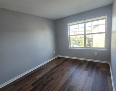 7720 Village Park Drive - Photo Thumbnail 11