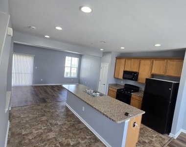 7720 Village Park Drive - Photo Thumbnail 8