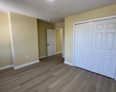 1725 Druid Hill Avenue - Photo Thumbnail 17