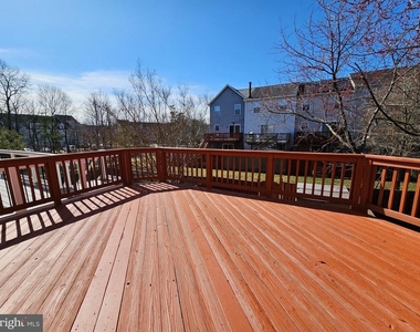 703 Quiet Pond Court - Photo Thumbnail 4