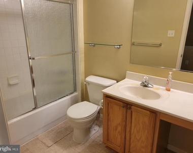 2508 Black Oak Way - Photo Thumbnail 5