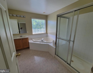 2508 Black Oak Way - Photo Thumbnail 8