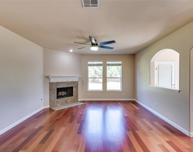 3611 Fossilwood Way - Photo Thumbnail 6
