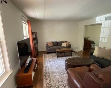 838 Chestnut Tree Drive - Photo Thumbnail 2