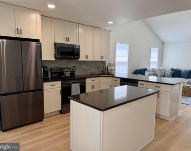 113 Loganberry Lane - Photo Thumbnail 3