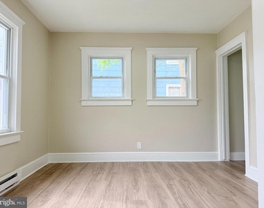 102 Montgomery St - Photo Thumbnail 6