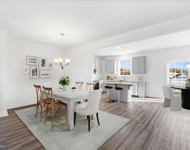 838 Mapleton Avenue - Photo Thumbnail 6