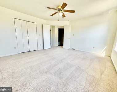 305 Charring Cross Drive - Photo Thumbnail 13