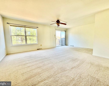 305 Charring Cross Drive - Photo Thumbnail 5