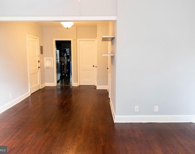 3935 9th Street Ne - Photo Thumbnail 3