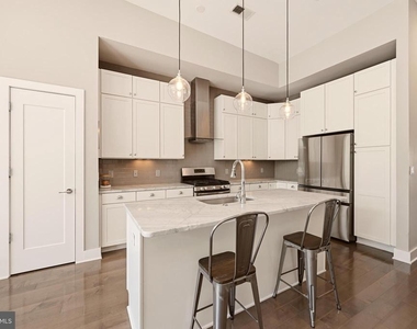 630 14th Street Ne - Photo Thumbnail 7