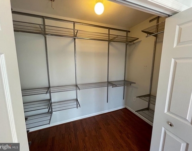 514 Columbia Road Nw - Photo Thumbnail 6