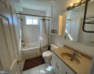 514 Columbia Road Nw - Photo Thumbnail 3