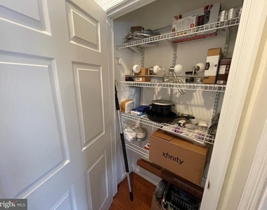 514 Columbia Road Nw - Photo Thumbnail 7