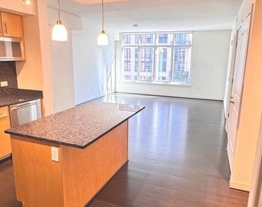 1025 1st Street Se - Photo Thumbnail 5