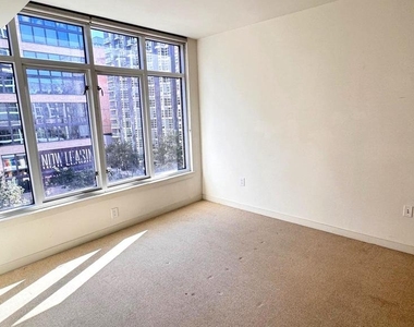1025 1st Street Se - Photo Thumbnail 12