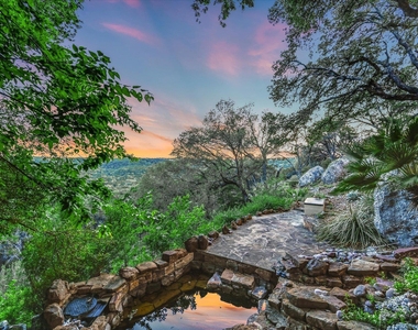 9409 Bell Mountain Dr - Photo Thumbnail 1
